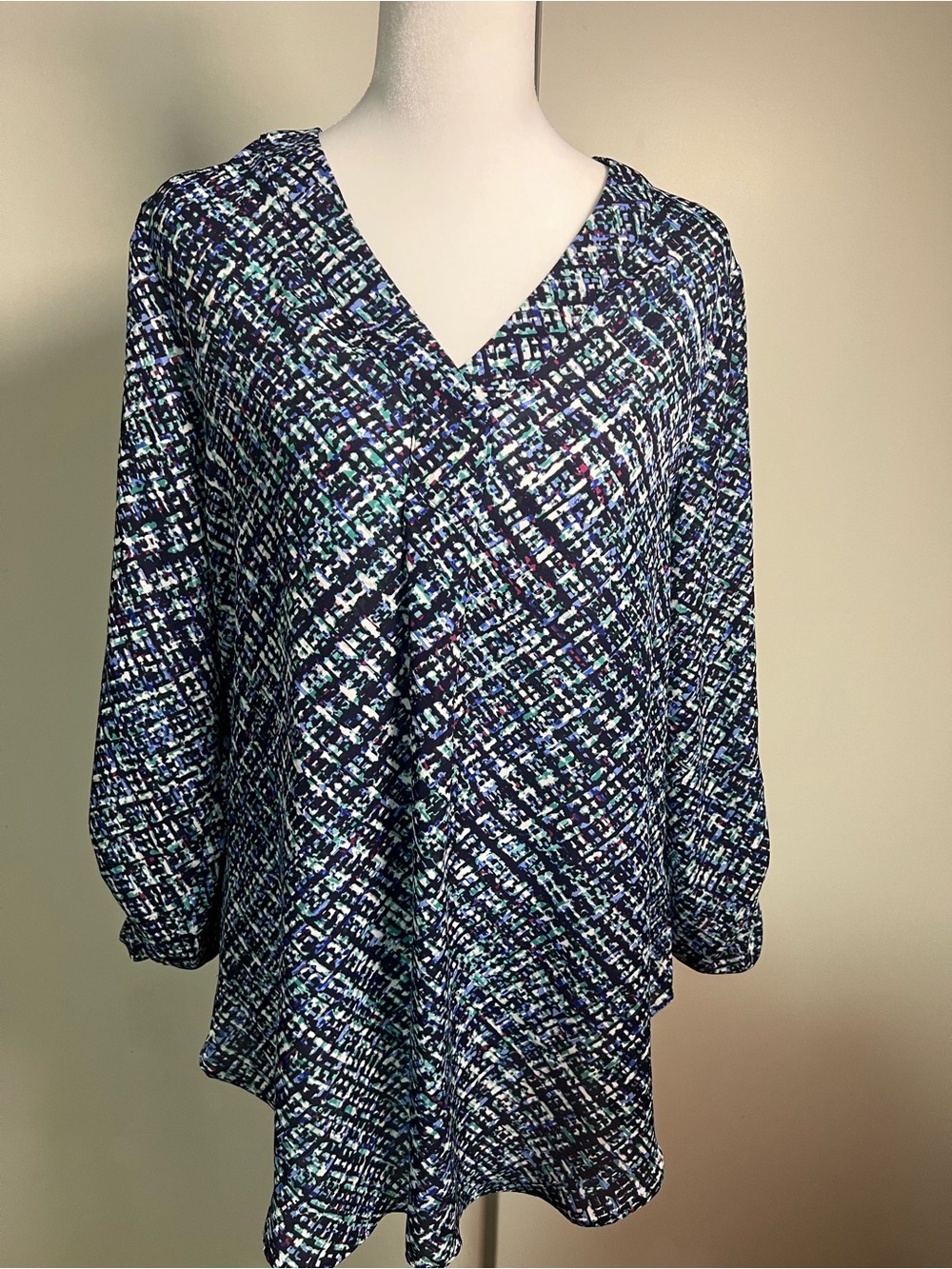 Apt. 9 Navy Multicolor V-Neck Long Sleeve Tunic